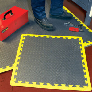 Clarke AFF-1, 6 piece Anti-Fatigue Foam Flooring.